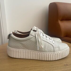 Australia Luxe Collective sneaker Sz 8